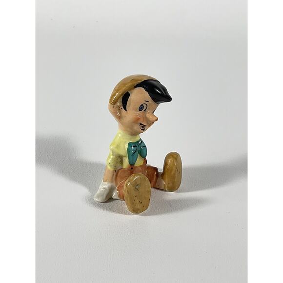 Rare Vintage Disney Pinocchio Sitting Ceramic Figurine – Made in Japan – 3" Tall - Picture 3 of 16